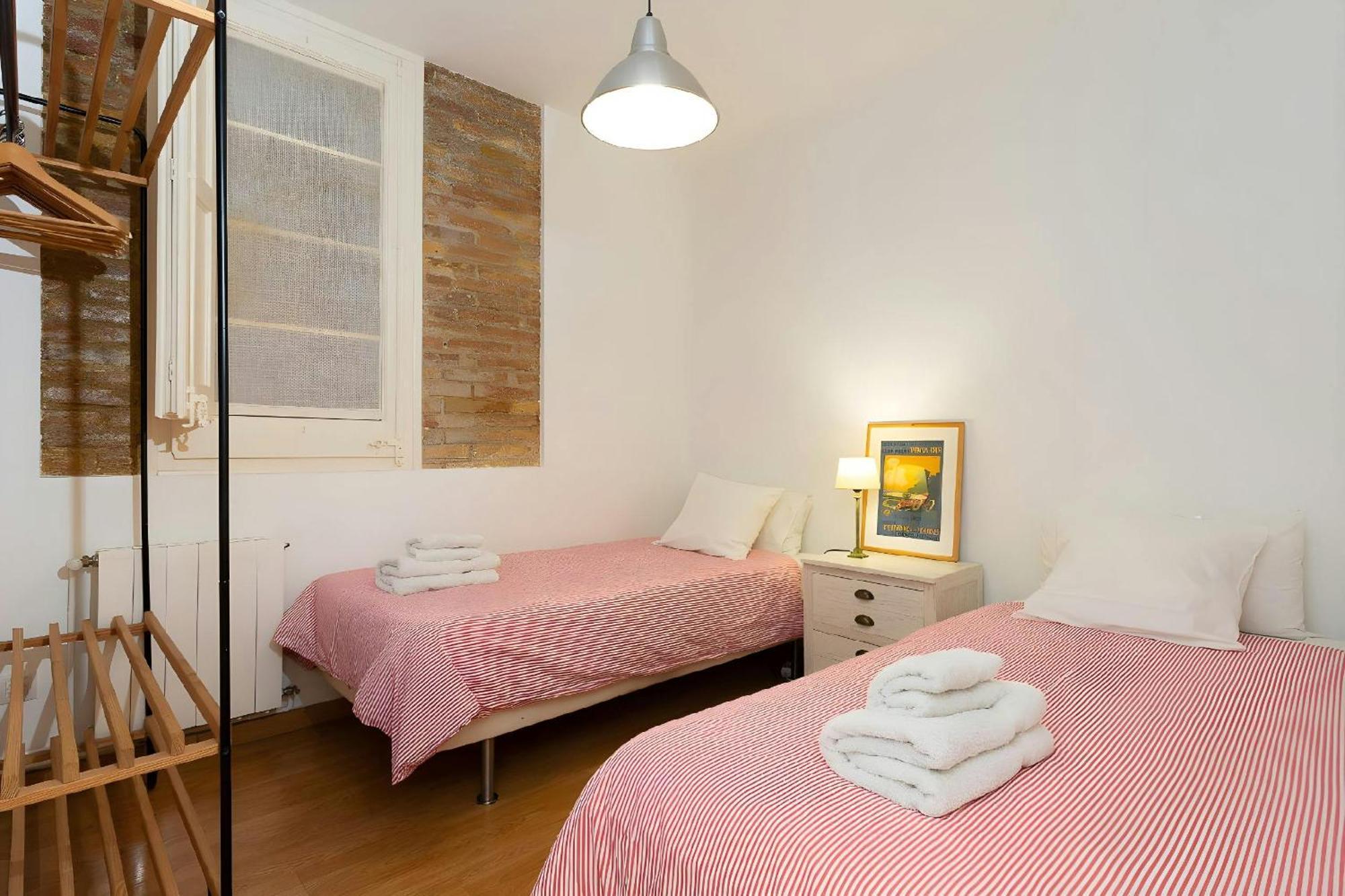 Apartmán Filmoteca Sarria 1- Wifi Quiet Bright Comfi Barcelona Exteriér fotografie